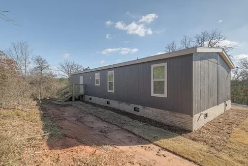 23e021b73e4df0a8d7e636fa67ec8ea8-cc_ft_576